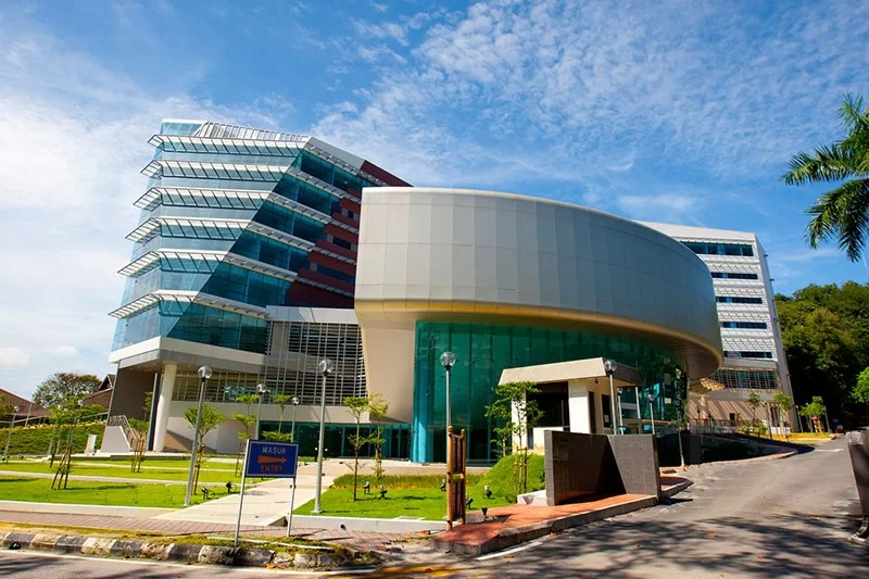 Universitas Terbaik Malaysia