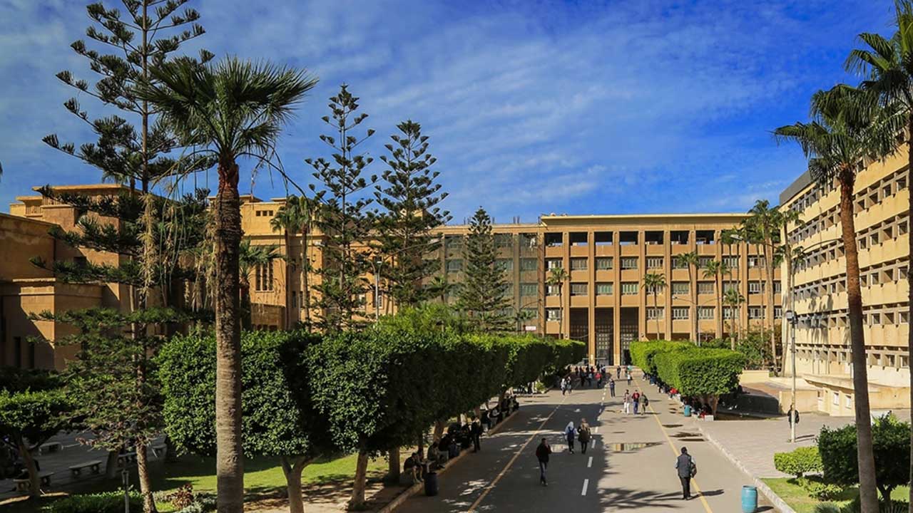 Daftar Universitas Populer di Mesir dengan Program Terbaik